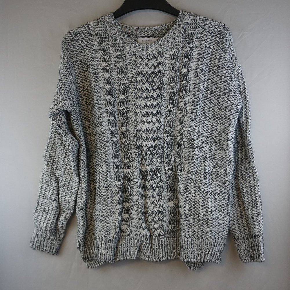 EVERLY Long Sleeve Knit Sweater Size Large NWT